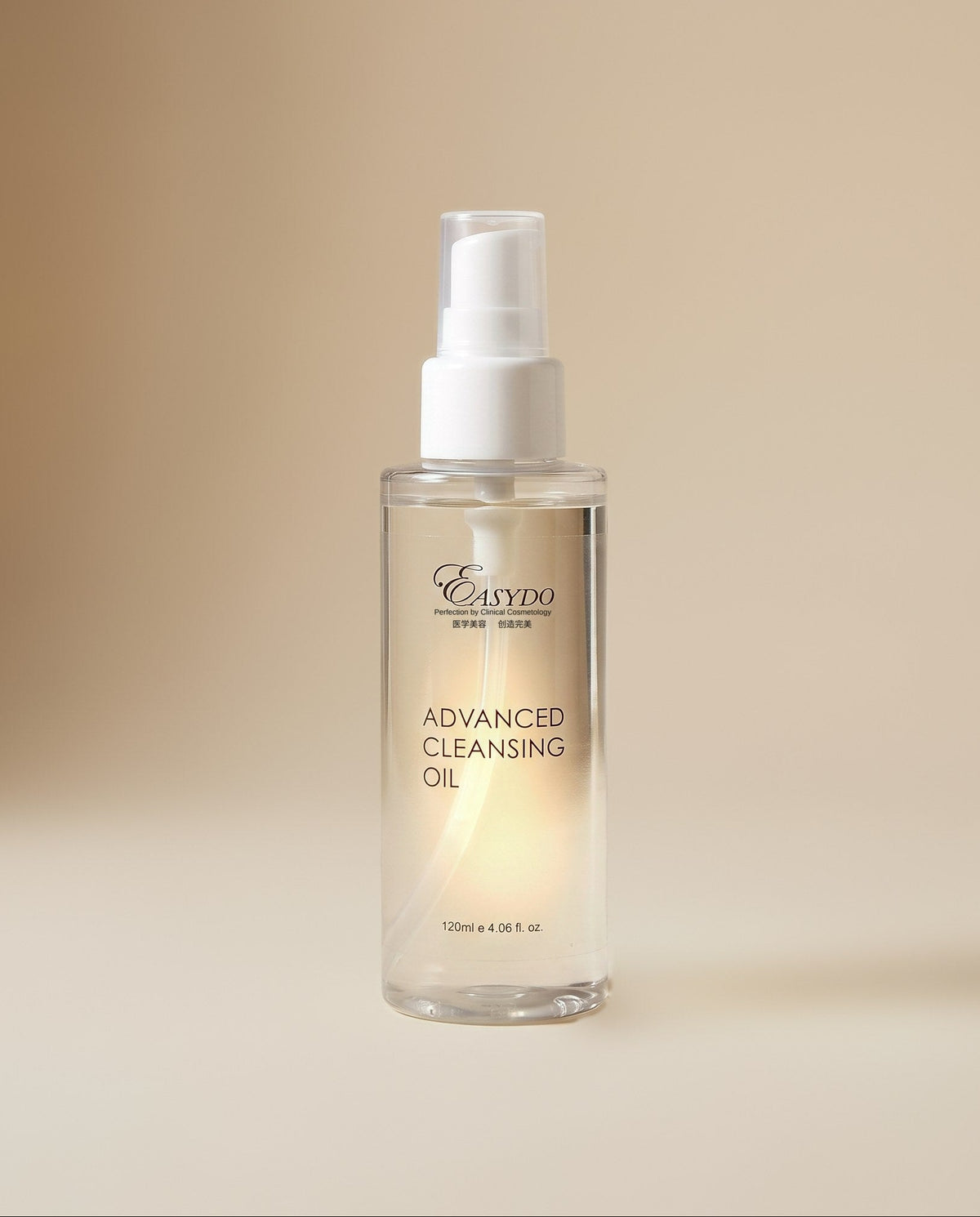 A clear bottle of EASYDO Advanced Cleansing Oil with a white spray pump, set against a warm beige gradient background.